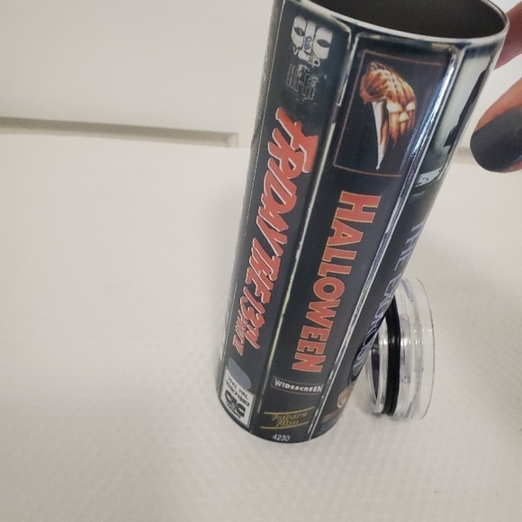 Horror Tumbler 20 ounce with lid VHS Classics horror Movies inspired - Picture 3 of 16
